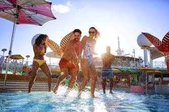 Royal Caribbean International, Navigator of the Seas, Pool Deck 5, JordanDani.jpg